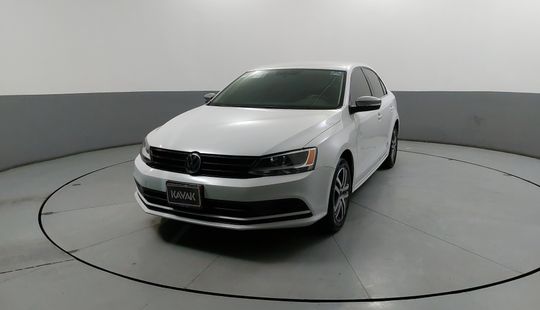 Volkswagen • Jetta