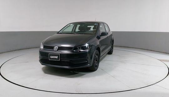 Volkswagen • Polo