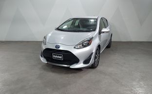 Toyota • Prius C