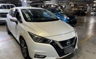 Nissan • Versa