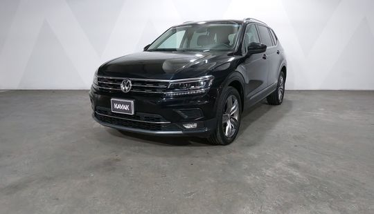 Volkswagen • Tiguan