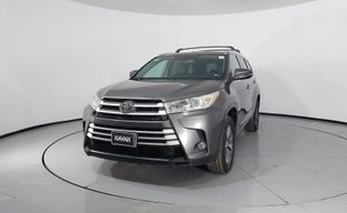 Toyota • Highlander