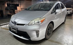 Toyota • Prius