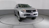 Mitsubishi L200 2.4 GASOLINA GLS DOBLE CABINA 4X2 Pickup 2017