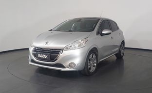 Peugeot • 208