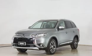 Mitsubishi • Outlander