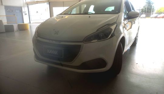 Peugeot • 208