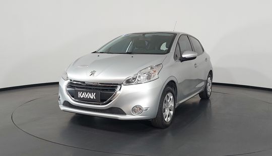 Peugeot • 208