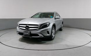 Mercedes Benz • Clase GLA