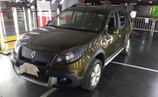 Renault • Sandero Stepway