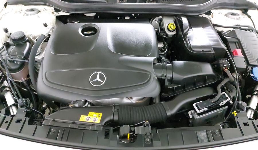 Mercedes Benz Clase Gla 1.6 GLA 200 DCT Suv 2020