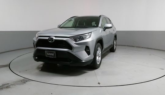 Toyota • RAV4