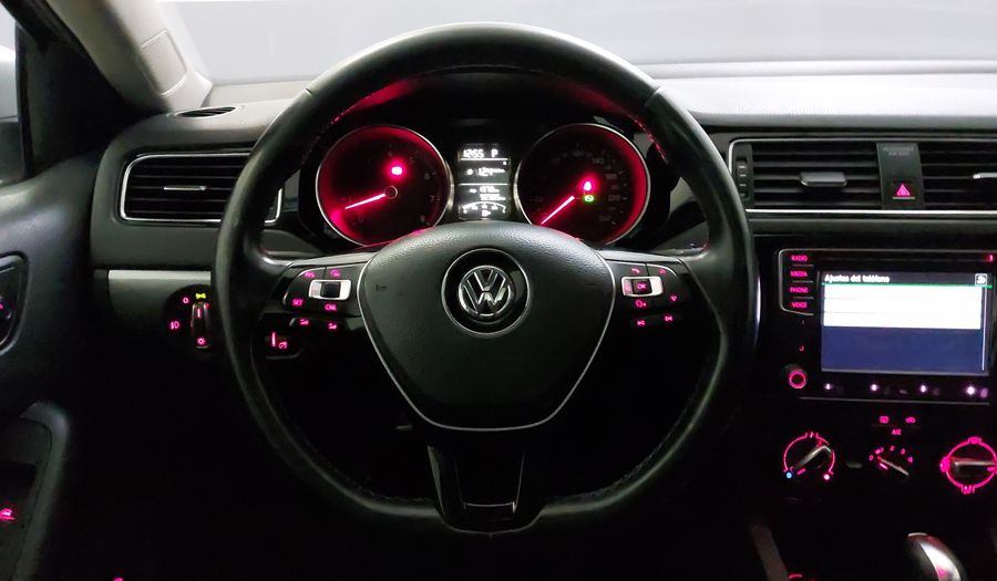 Volkswagen Jetta 2.5 SPORTLINE TIP. Sedan 2016