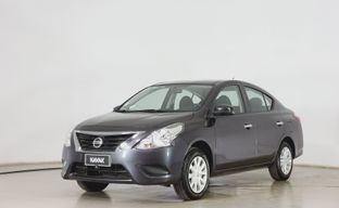 Nissan • Versa