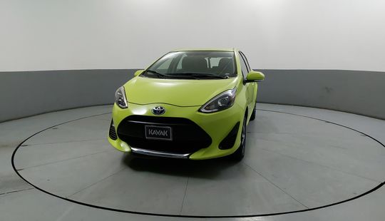 Toyota • Prius C