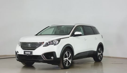 Peugeot • 5008