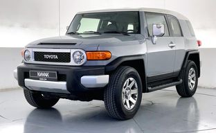 Toyota • FJ Cruiser