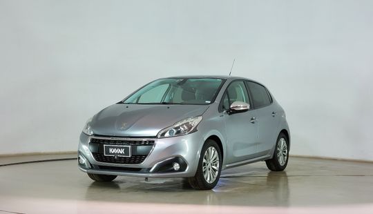 Peugeot • 208