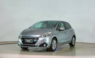 Peugeot • 208