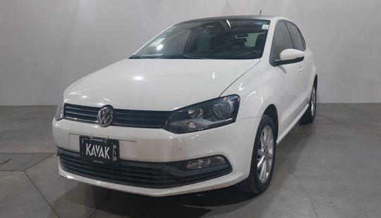 Volkswagen • Polo