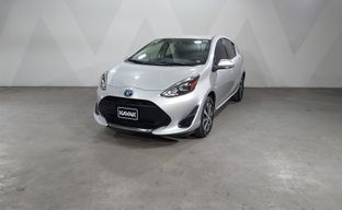 Toyota • Prius C