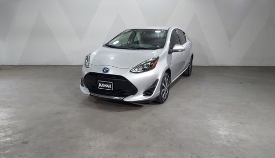 Toyota • Prius C