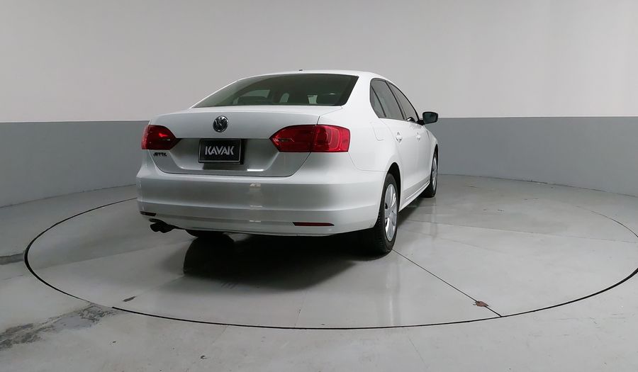 Volkswagen Jetta 2.0 MT Sedan 2014