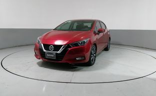 Nissan • Versa