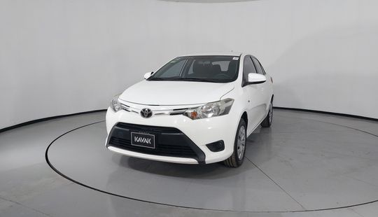 Toyota • Yaris