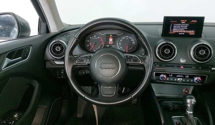 Audi A3 1.8 TFSI ATTRACTION PLUS S TRONIC Sedan 2015