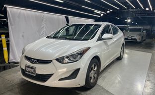 Hyundai • Elantra