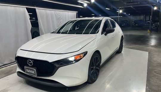 Mazda • Mazda 3