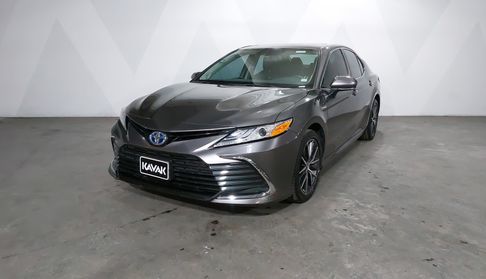 Toyota Camry 2.5 HEV XLE AUTO Sedan 2021