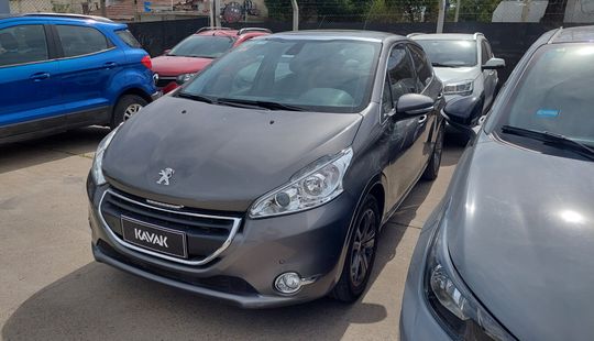 Peugeot • 208