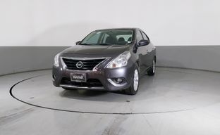 Nissan • Versa