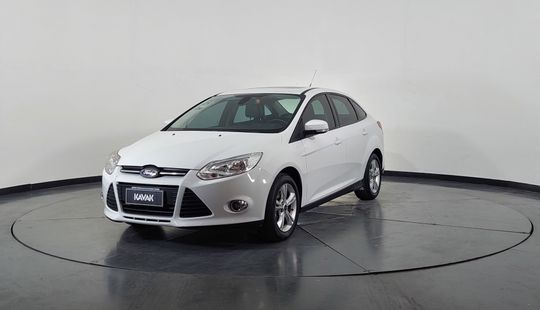 Ford Focus III 2.0 SE PLUS L14 MT-2015