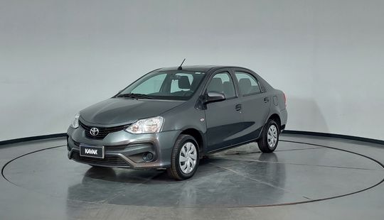 Toyota • Etios