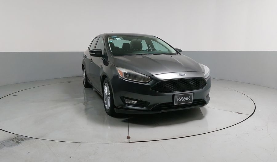 Ford Focus 2.0 SE AT Sedan 2016