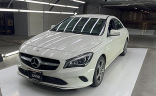 Mercedes Benz • Clase CLA