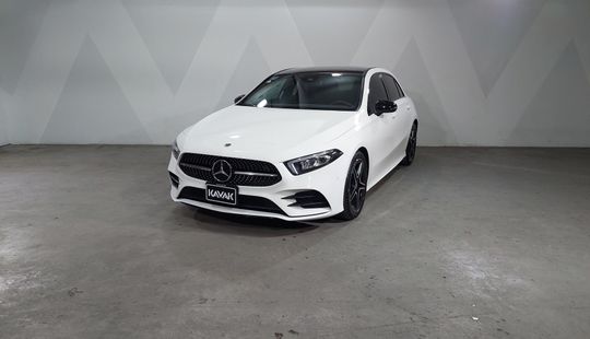 Mercedes Benz • Clase A