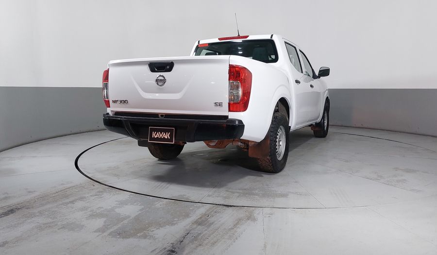 Nissan Np300 2.5 DOBLE CABINA SE TM AC PAQ SEG Pickup 2018