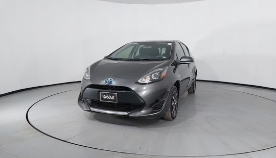 Toyota • Prius C