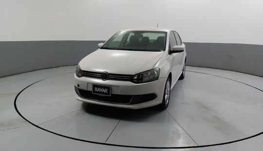 Volkswagen • Vento