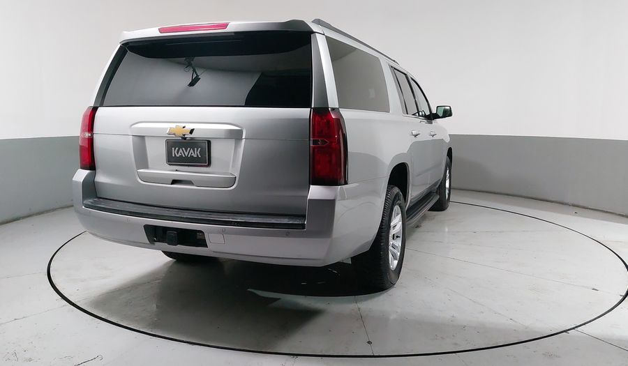 Chevrolet Suburban 5.3 A LS AT Suv 2015