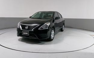 Nissan • Versa