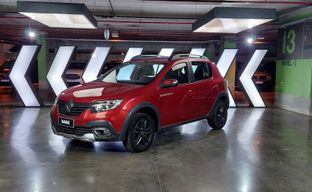 Renault • Sandero Stepway