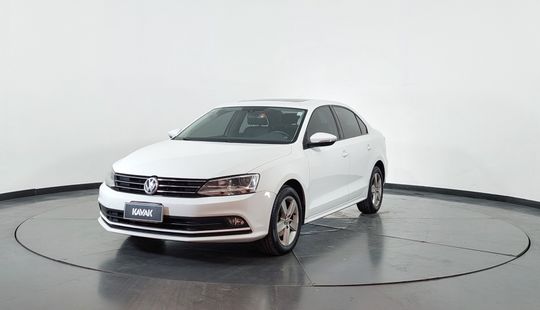 Volkswagen Vento 2.5 ADVANCE PLUS TIPTRONIC-2015