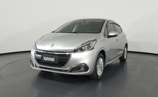 Peugeot • 208