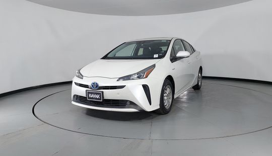 Toyota • Prius