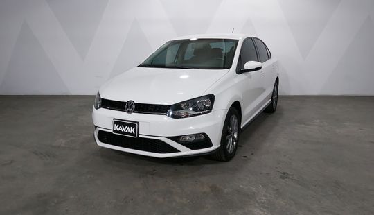 Volkswagen • Vento